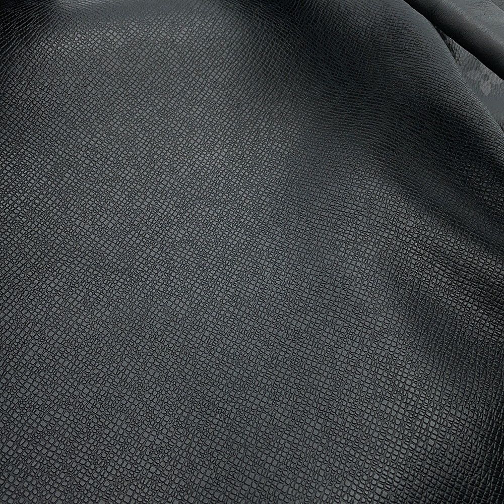 ルイヴィトン リュックサック モノグラム タイガ ディスカバリー・バックパック M30230 LOUIS VUITTON 黒 ブラック タイガラマ