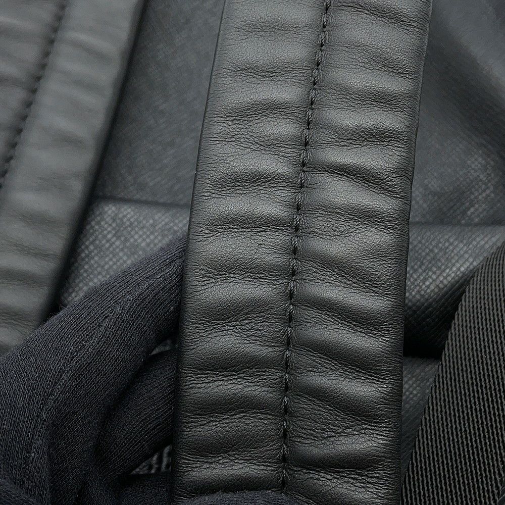 ルイヴィトン リュックサック モノグラム タイガ ディスカバリー・バックパック M30230 LOUIS VUITTON 黒 ブラック タイガラマ