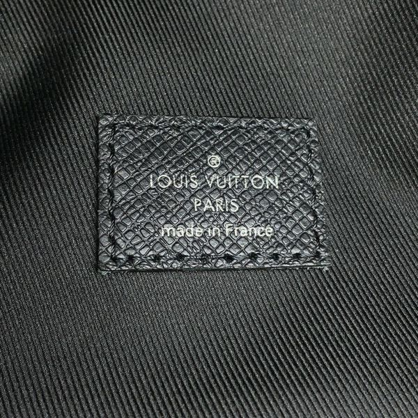 ルイヴィトン リュックサック モノグラム タイガ ディスカバリー・バックパック M30230 LOUIS VUITTON 黒 ブラック タイガラマ