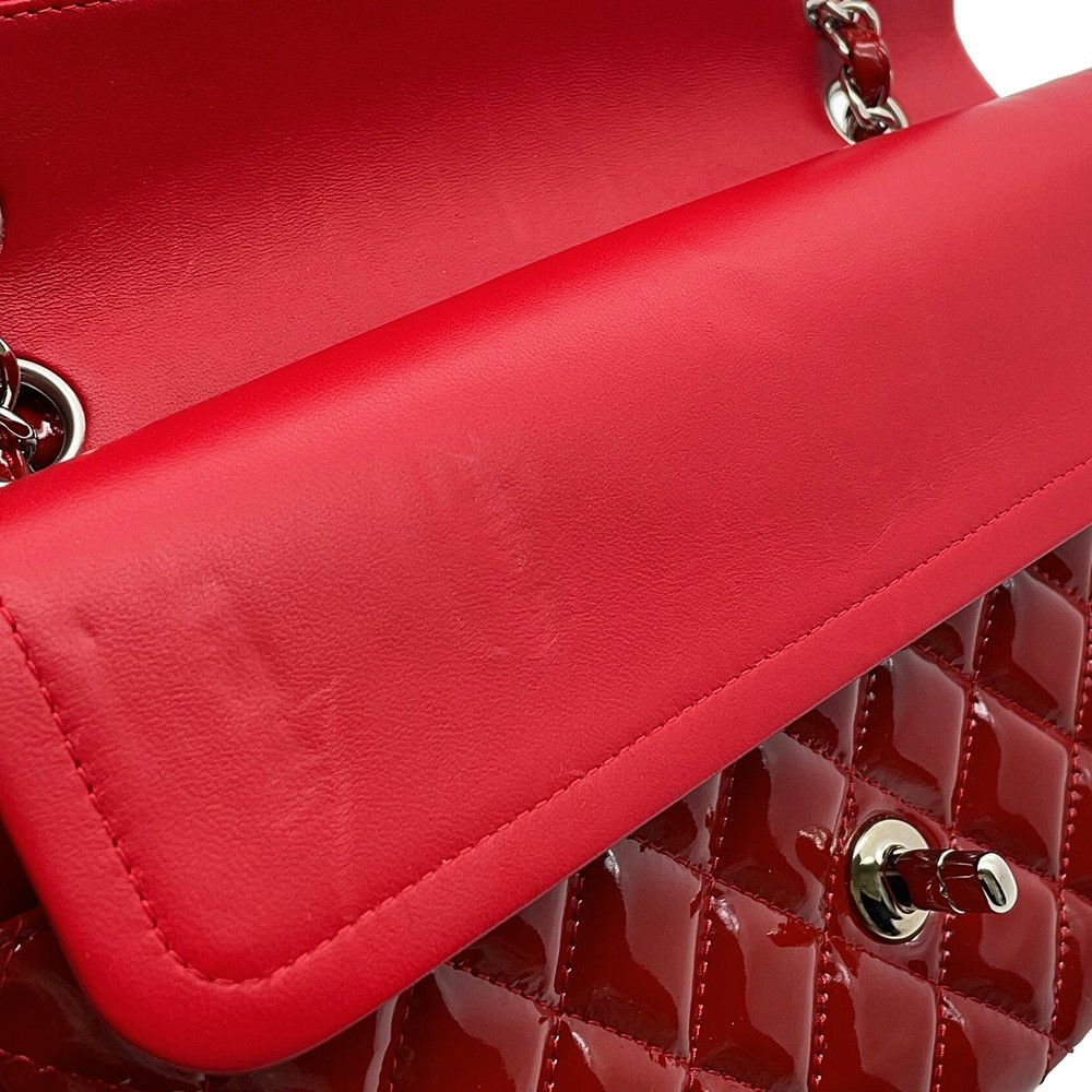 シャネル チェーンショルダーバッグ マトラッセ25 ココマーク ダブルチェーン エナメル パテント A01112 CHANEL