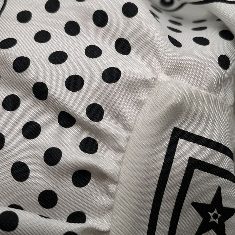 エルメス スカーフ カレ70 バンダナ フリル ブリッド・ドゥ・ガラ・ドット シルク HERMES 2024春夏 白 黒