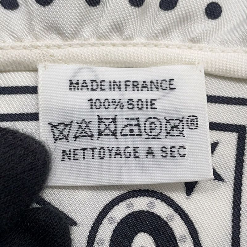 エルメス スカーフ カレ70 バンダナ フリル ブリッド・ドゥ・ガラ・ドット シルク HERMES 2024春夏 白 黒