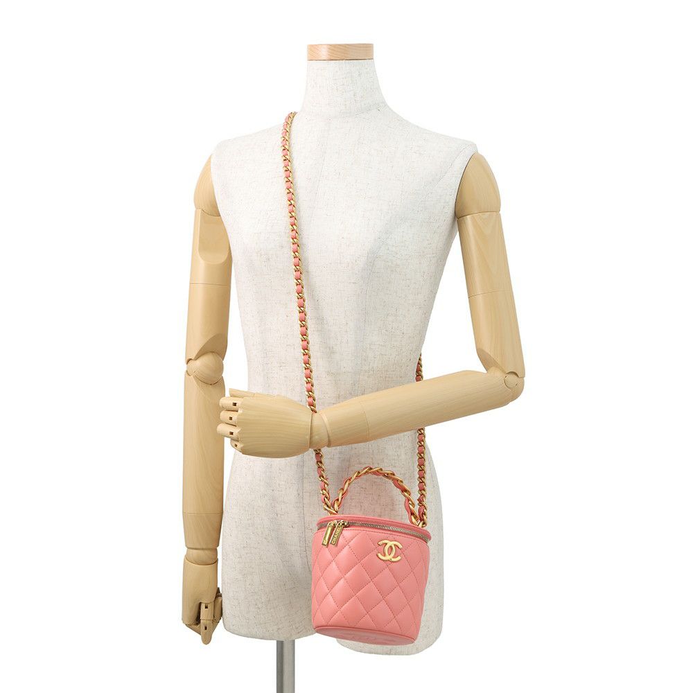 シャネル チェーンショルダーバッグ ココマーク マトラッセ トップハンドル バニティ CHANEL