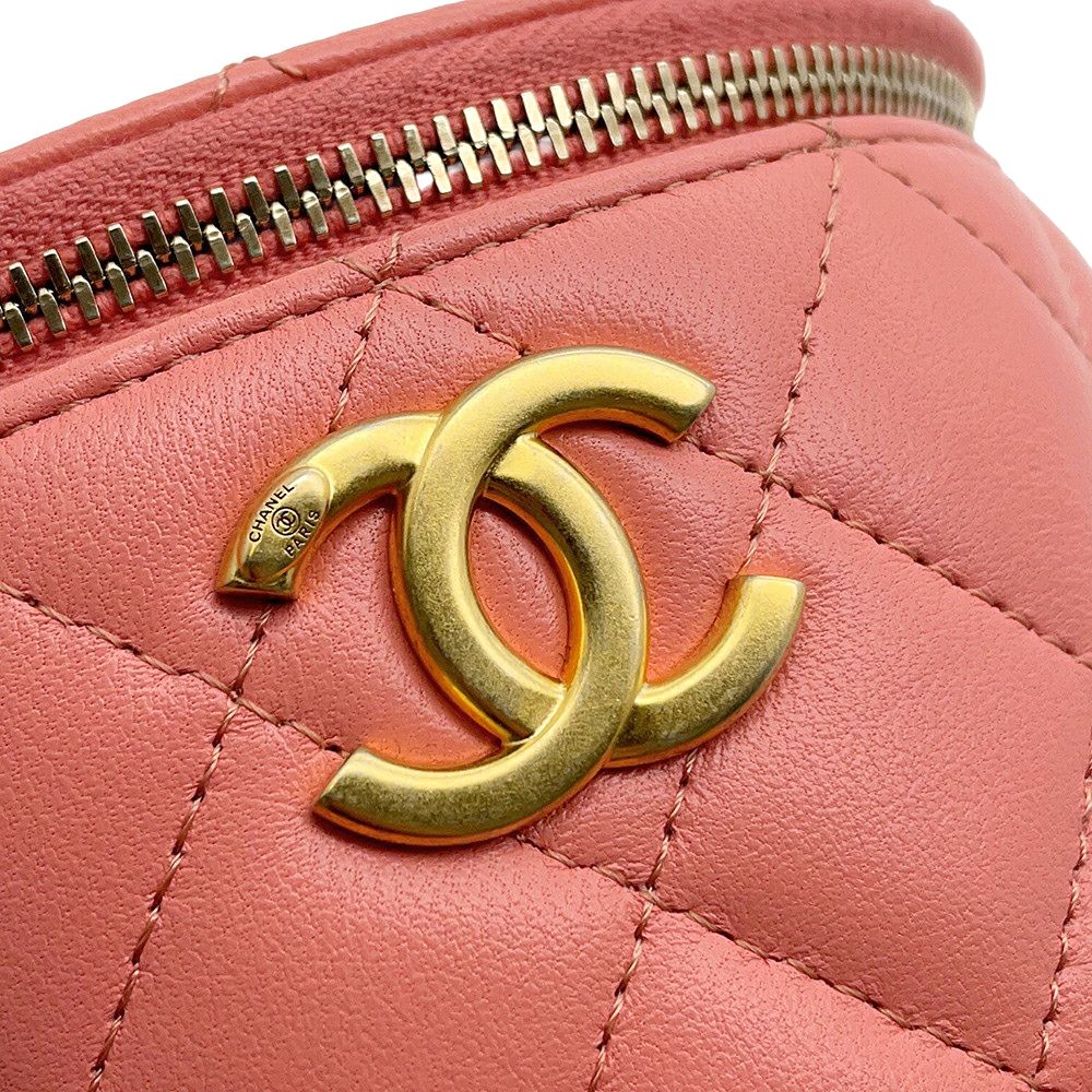 シャネル チェーンショルダーバッグ ココマーク マトラッセ トップハンドル バニティ CHANEL