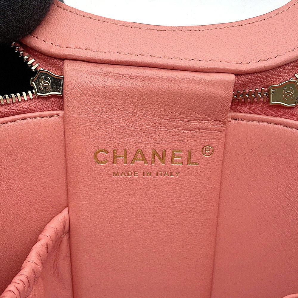 シャネル チェーンショルダーバッグ ココマーク マトラッセ トップハンドル バニティ CHANEL