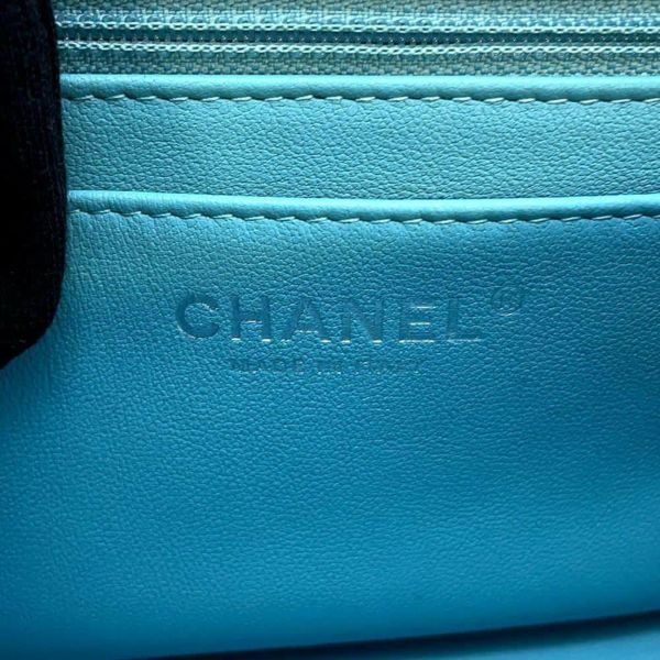 シャネル チェーンショルダーバッグ マトラッセ ココマーク ラムスキン ミニマトラッセ A35200 CHANEL ミニマト