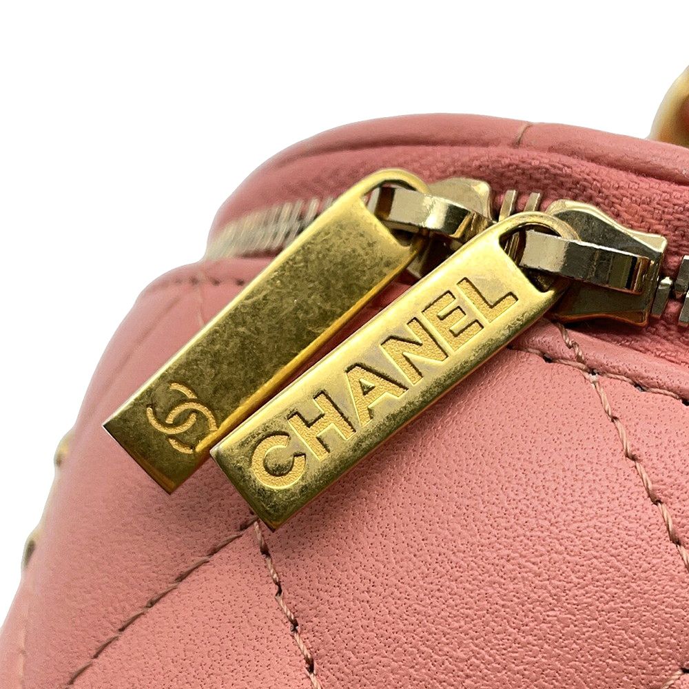 シャネル チェーンショルダーバッグ ココマーク マトラッセ トップハンドル バニティ CHANEL