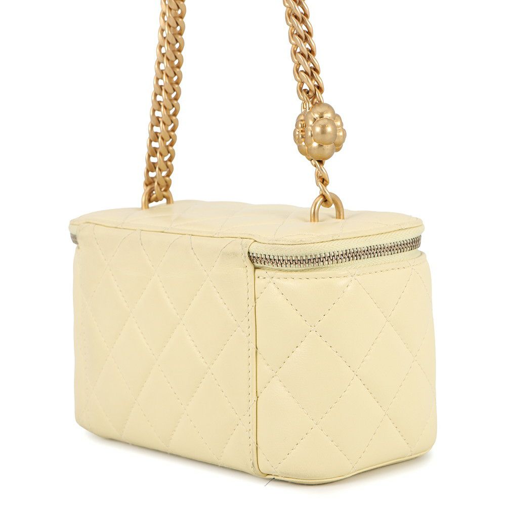 シャネル チェーンショルダーバッグ バニティ ココマーク カメリア マトラッセ ラムスキン AP3301 CHANEL
