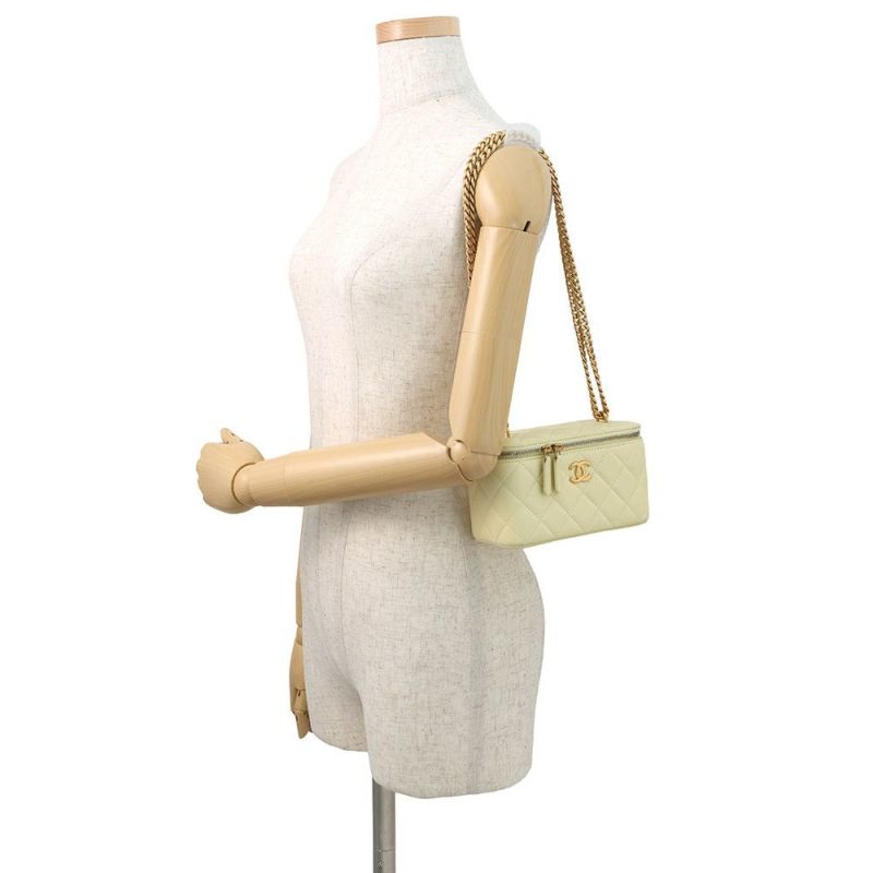 シャネル チェーンショルダーバッグ バニティ ココマーク カメリア マトラッセ ラムスキン AP3301 CHANEL