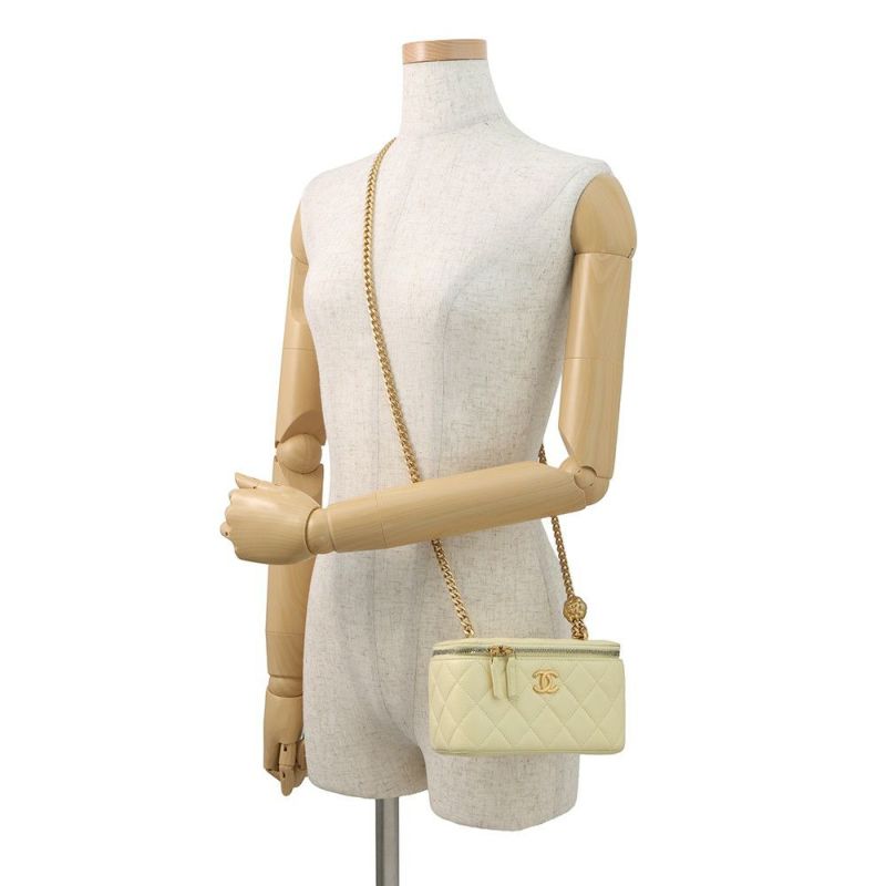 シャネル チェーンショルダーバッグ バニティ ココマーク カメリア マトラッセ ラムスキン AP3301 CHANEL