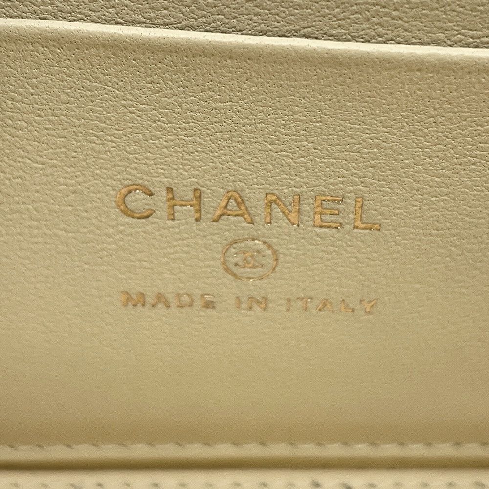 シャネル チェーンショルダーバッグ バニティ ココマーク カメリア マトラッセ ラムスキン AP3301 CHANEL
