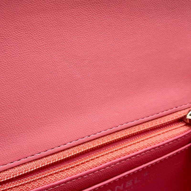 シャネル チェーンショルダーバッグ マトラッセ ココマーク ラムスキン ミニマトラッセ A35200 CHANEL