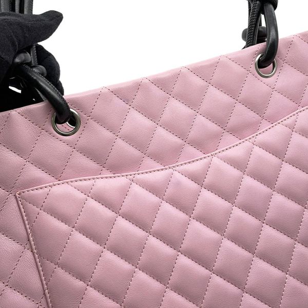 シャネル トートバッグ カンボンライン ラージトート マトラッセ ココマーク レザー A25169 CHANEL ピンク 黒