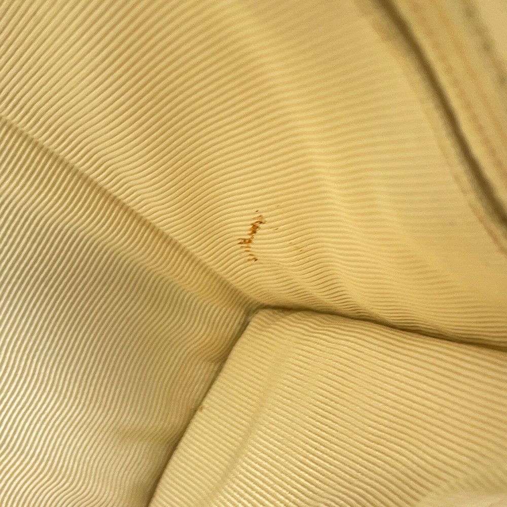 シャネル ウエストバッグ マトラッセ キャビアスキン ウエストポーチミニバック