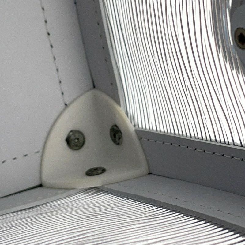 ルイヴィトン ショルダーバッグ  エピプラージュ ソフトトランク M55602 LOUIS VUITTON