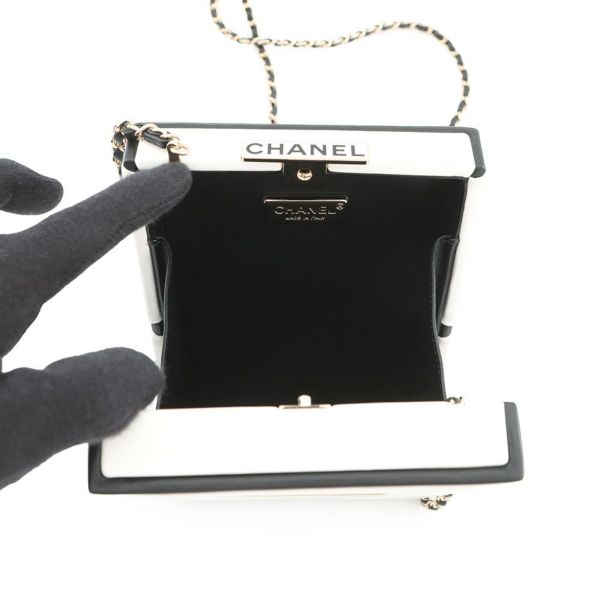 シャネル チェーンショルダーバッグ No5 パフュームボックス CHANEL 白