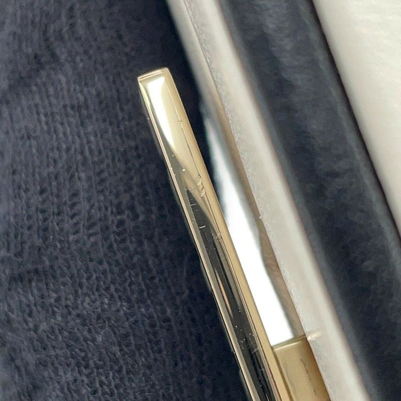 シャネル チェーンショルダーバッグ No5 パフュームボックス CHANEL 白