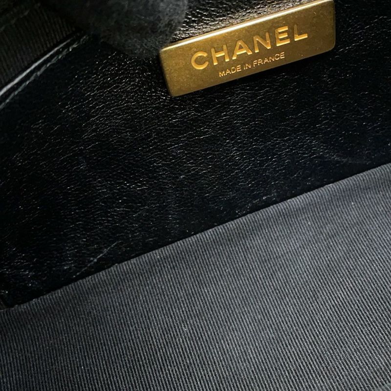 シャネル チェーンショルダーバッグ ココマーク マトラッセ ラムスキン AS5259 CHANEL 黒