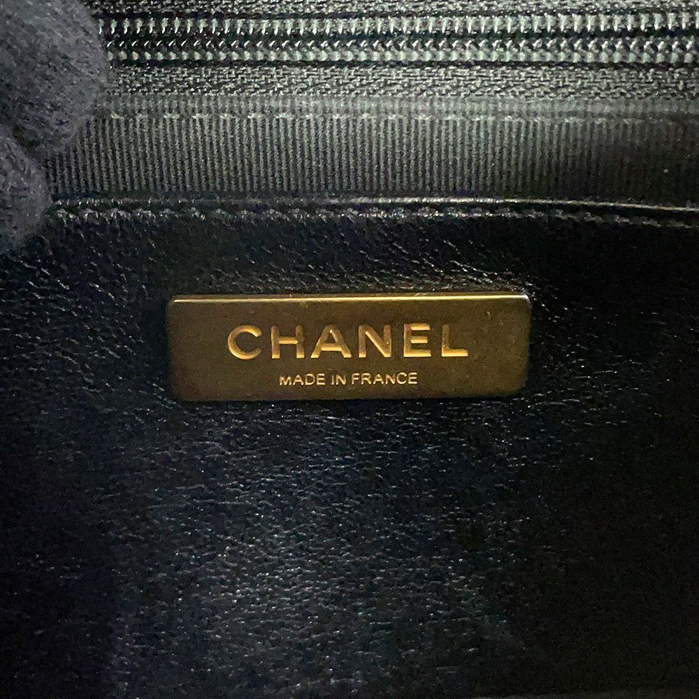 シャネル チェーンショルダーバッグ ココマーク マトラッセ ラムスキン AS5259 CHANEL 黒