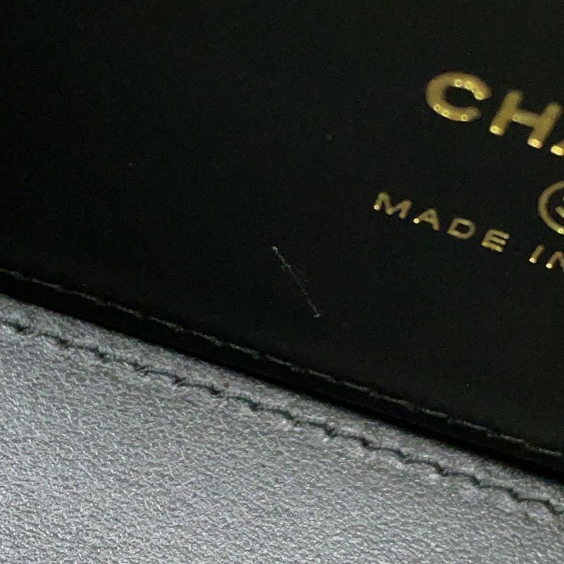シャネル チェーンショルダーバッグ バニティケース ココマーク マトラッセ キャビアスキン AP1341 CHANEL 黒