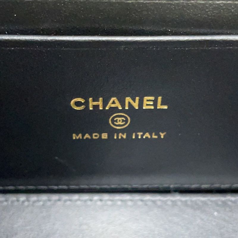 シャネル チェーンショルダーバッグ バニティケース ココマーク マトラッセ キャビアスキン AP1341 CHANEL 黒