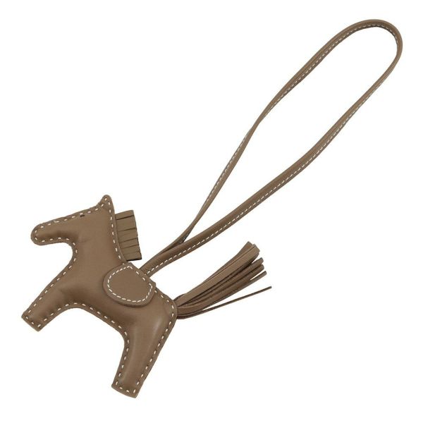 エルメス バッグチャーム ロデオPM ペガサス エトゥープ ラムスキン W刻印