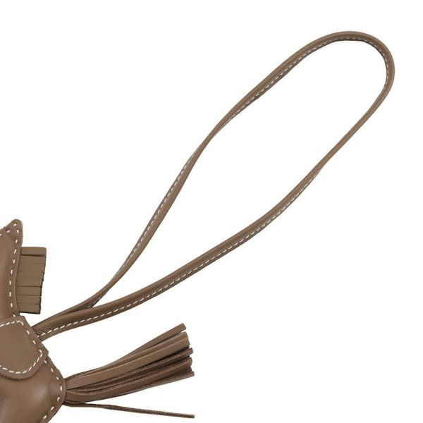 エルメス バッグチャーム ロデオPM ペガサス エトゥープ ラムスキン W刻印