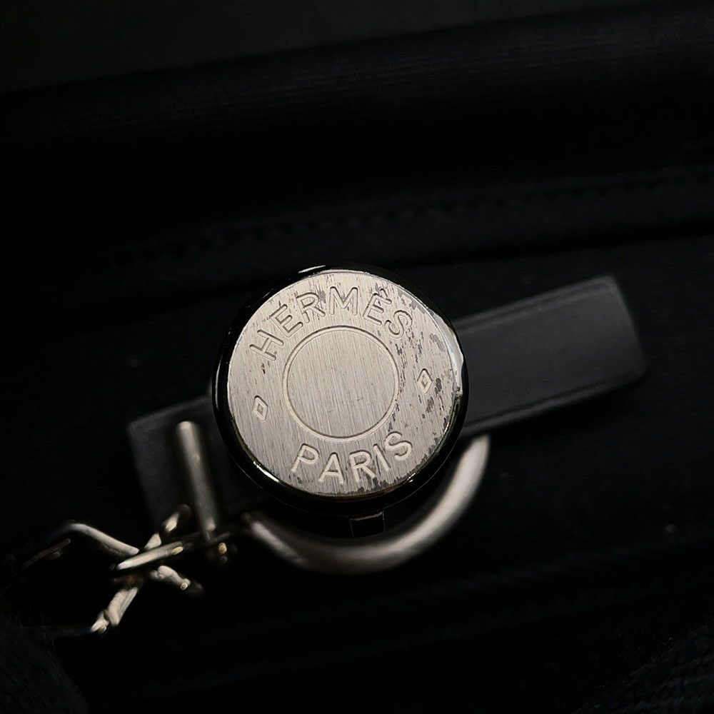 エルメス エールバッグPM ブラック/シルバー金具 トワルオフィシエ/ヴァッシュハンター □G刻印 黒