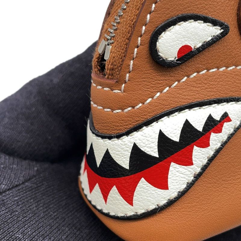 エルメス バッグチャーム ボリードシャーク ゴールド/シルバー金具 スイフト K刻印 チャーム