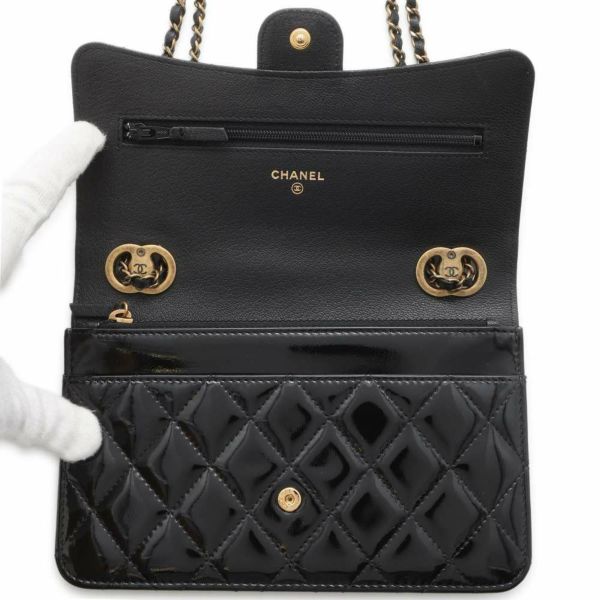 シャネル チェーンウォレット マトラッセ ココマーク パテント CHANEL 黒