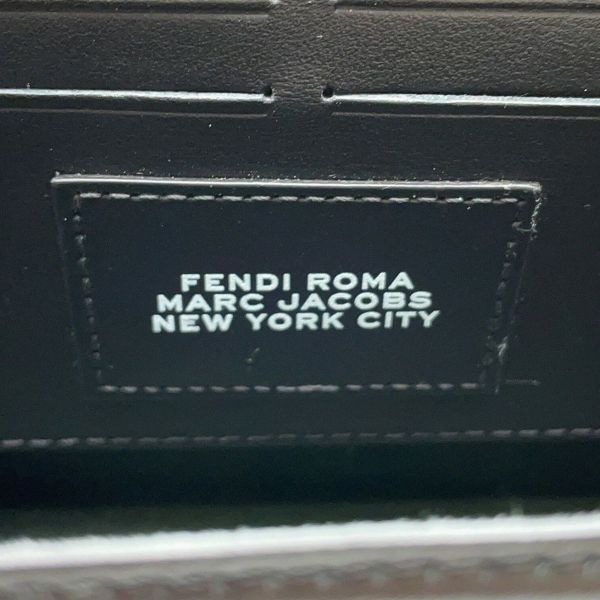 フェンディ ショルダーバッグ ソフトトランク バゲット レザー 7VA565 FENDI マークジェイコブスコラボ 黒