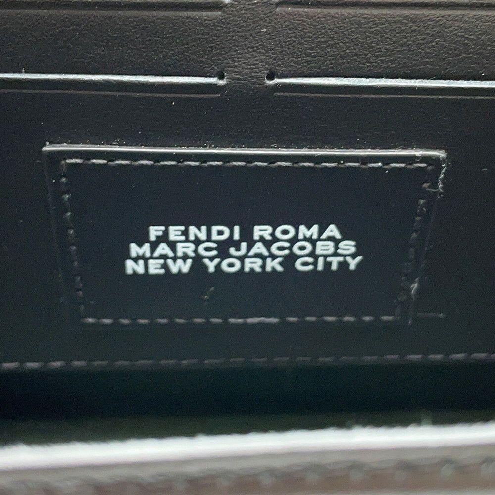 フェンディ ショルダーバッグ ソフトトランク バゲット レザー 7VA565 FENDI マークジェイコブスコラボ 黒