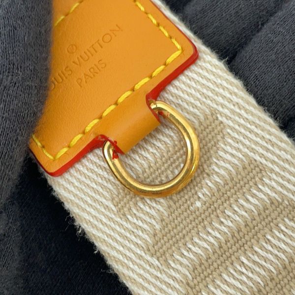 ルイヴィトン ショルダーバッグ モノグラム・ストライプ LVスクエアード トリオ・メッセンジャー M45965 NIGOコラボ