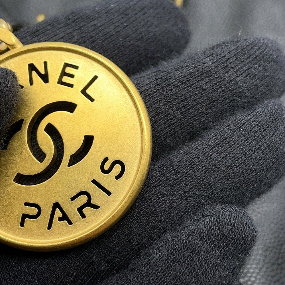 シャネル チェーンショルダーバッグ CHANEL22 スモール キャビアスキン AS3260 CHANEL ポーチ付き 黒