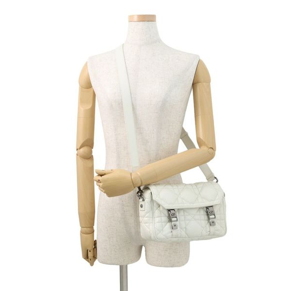 クリスチャン・ディオール ショルダーバッグ マクロカナージュ ディオールキャンプ スモール M1243BNEY 白