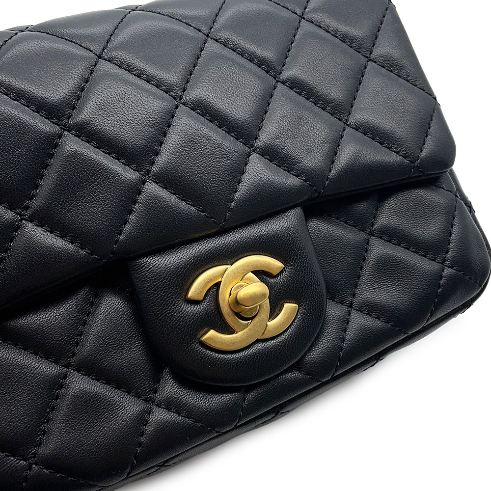 シャネル チェーンショルダーバッグ ミニ マトラッセ ココマーク ココボール ラムスキン AS1786 CHANEL 黒