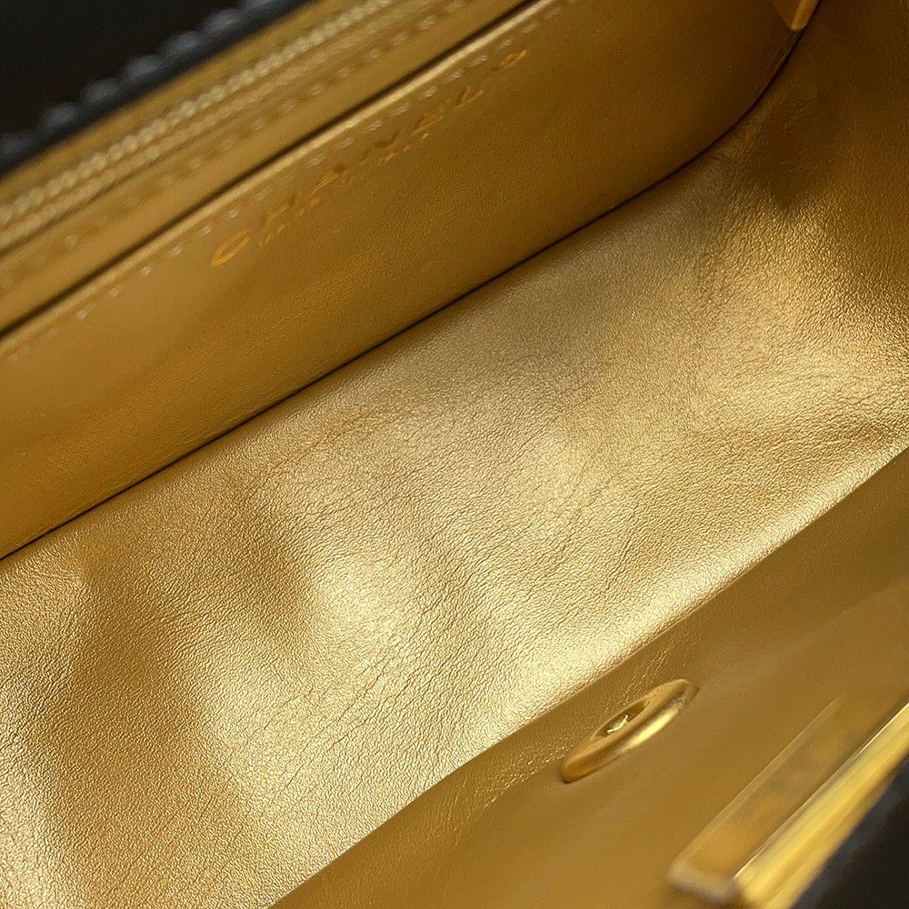 シャネル チェーンショルダーバッグ ミニ マトラッセ ココマーク ココボール ラムスキン AS1786 CHANEL 黒