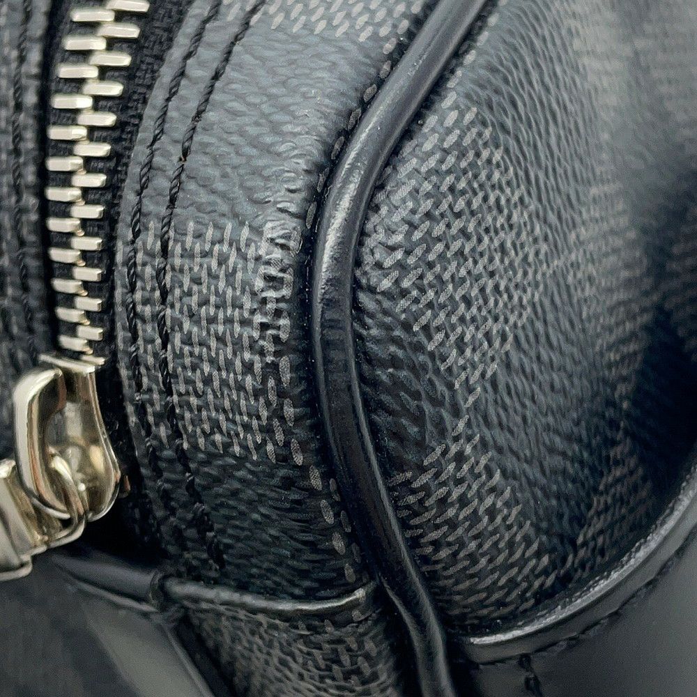 ルイヴィトン ポーチ ダミエ・グラフィット トワレ・ポーチ N47625 LOUIS VUITTON ヴィトン バッグ ブラック 黒 ノワール
