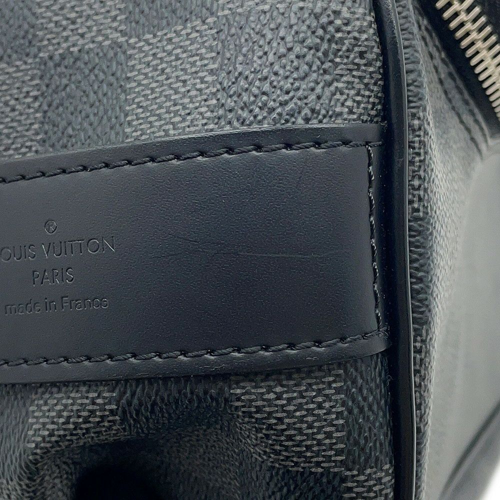 ルイヴィトン ポーチ ダミエ・グラフィット トワレ・ポーチ N47625 LOUIS VUITTON ヴィトン バッグ ブラック 黒 ノワール