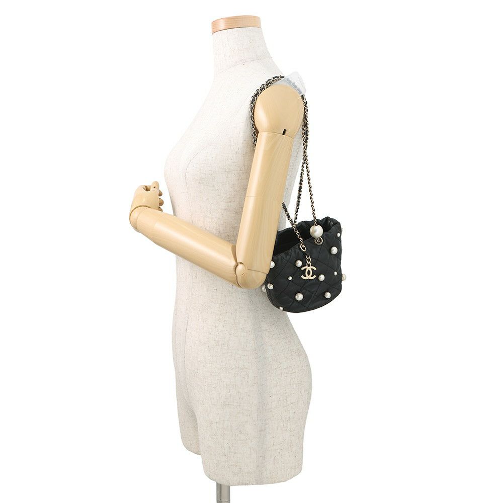シャネル チェーンショルダーバッグ マトラッセ ココマーク ラムスキン フェイクパール AS2518 CHANEL 黒