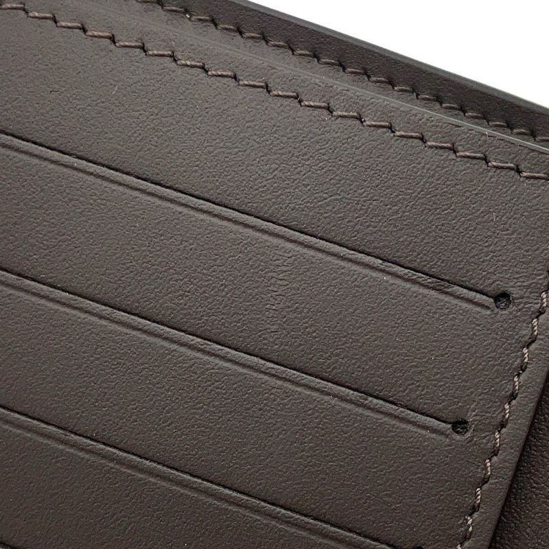 ルイヴィトン 三つ折り財布 トリヨンレザー ポルトフォイユ・カプシーヌ コンパクト M62159 財布