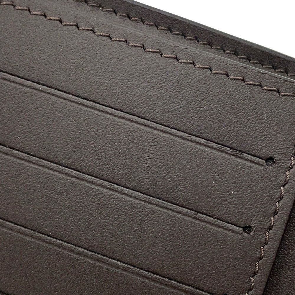 ルイヴィトン 三つ折り財布 トリヨンレザー ポルトフォイユ・カプシーヌ コンパクト M62159 財布