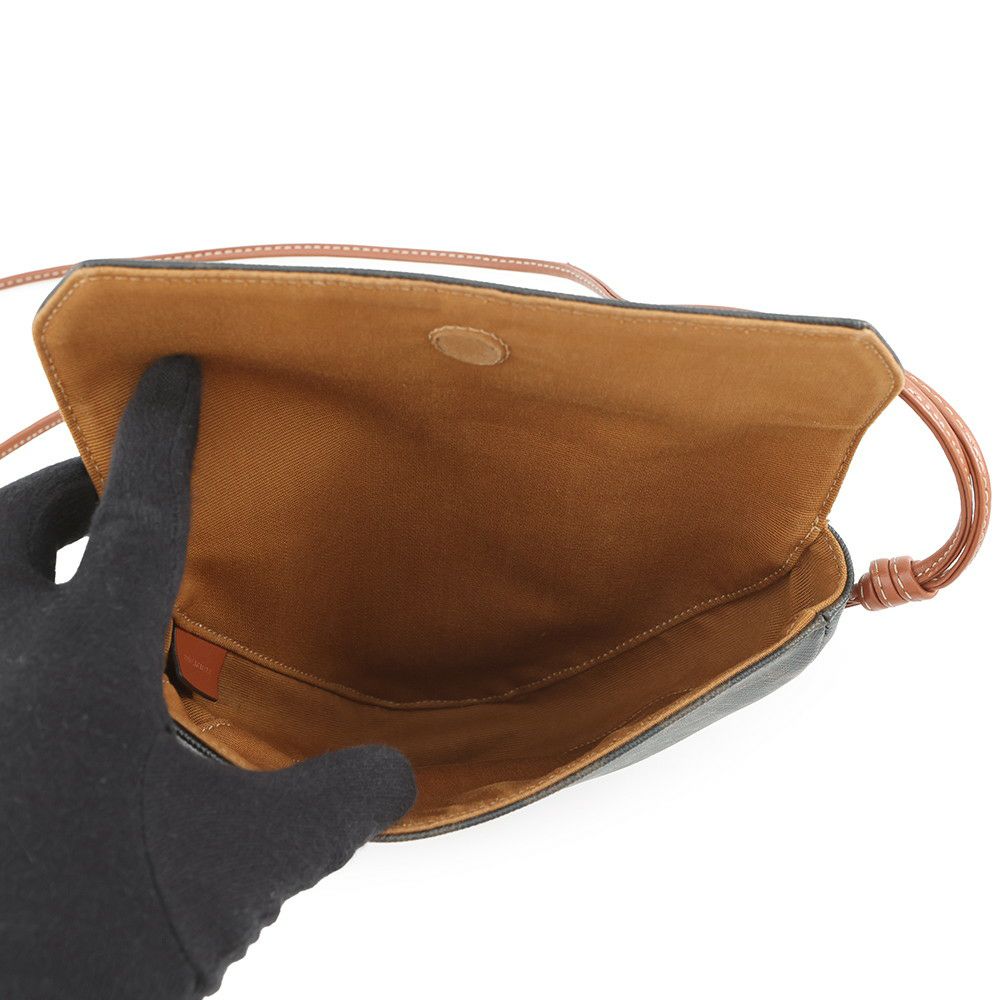 セリーヌ ショルダーバッグ トリオンフ ミニ トライアングル 195902 CELINE ポシェット