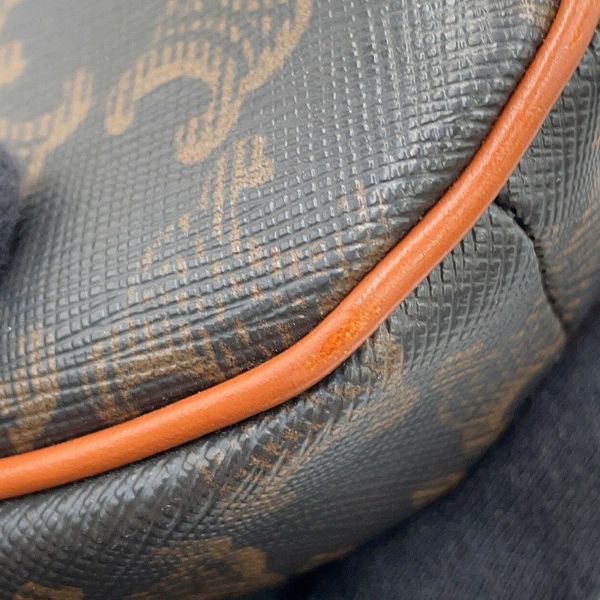 セリーヌ ショルダーバッグ トリオンフ ミニ トライアングル 195902 CELINE ポシェット