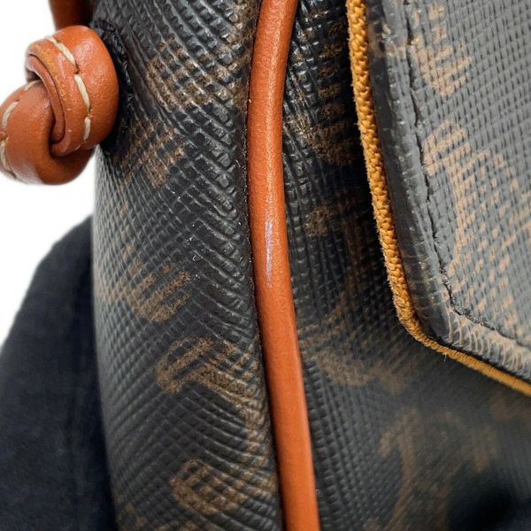 セリーヌ ショルダーバッグ トリオンフ ミニ トライアングル 195902 CELINE ポシェット