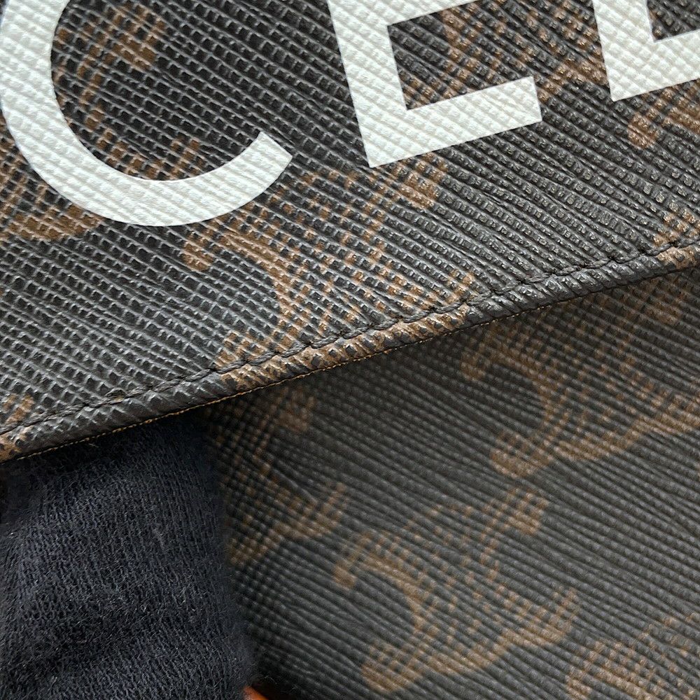 セリーヌ ショルダーバッグ トリオンフ ミニ トライアングル 195902 CELINE ポシェット