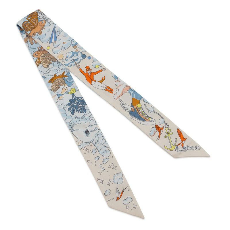 エルメス スカーフ ツイリー 私の雲 Sur Mon Nuage HERMES シルクツイル 2022年秋冬