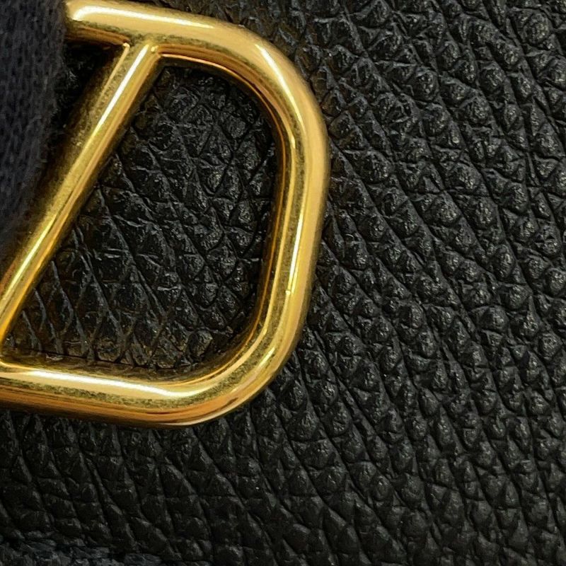 ヴァレンティノ・ガラヴァーニ チェーンウォレット Vロゴ シグネチャー カーフレザー 7W0P0W42SNP 財布 黒