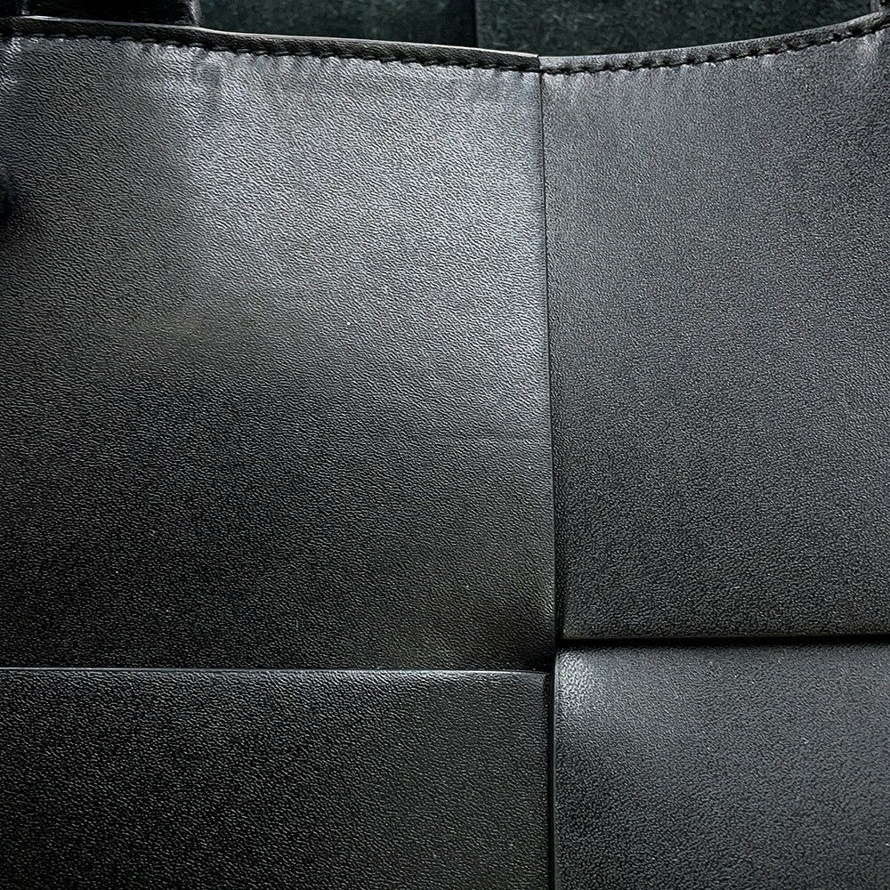 ボッテガヴェネタ トートバッグ マキシイントレチャート アルコトート 756682 BOTTEGA VENETA 黒
