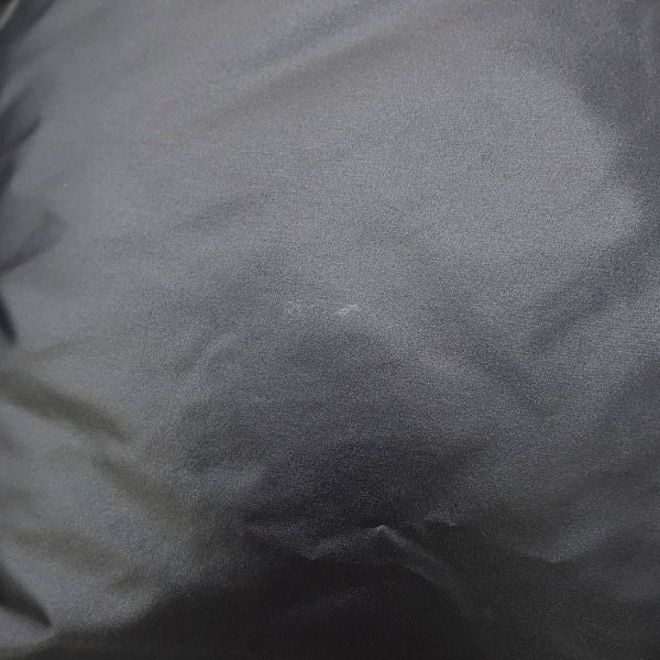 プラダ ダウンジャケット クロップド ベスト/ジャケット トライアングルロゴ レディースサイズ40 291805 PRADA アウター 黒